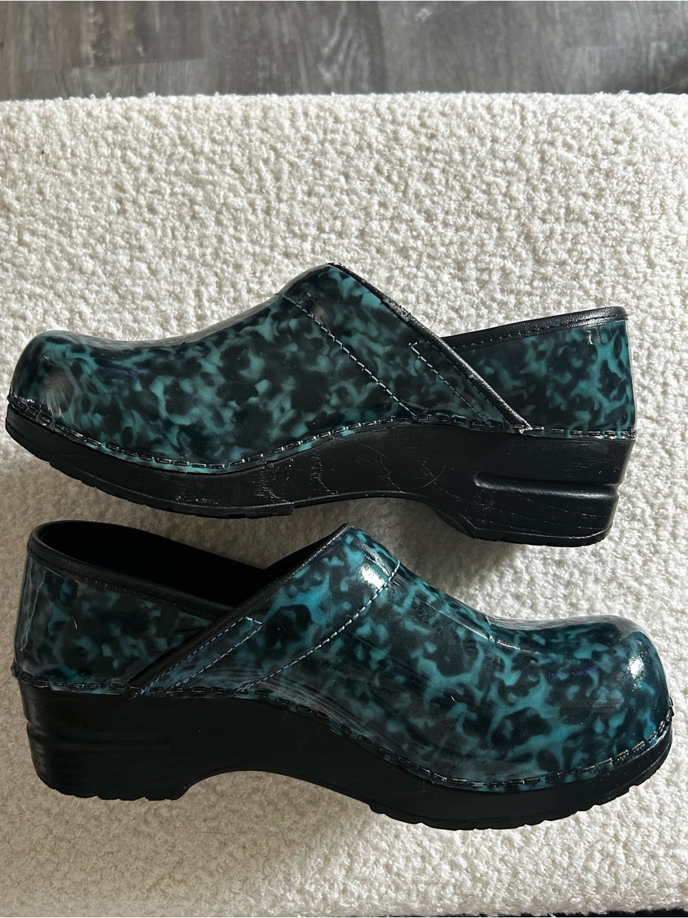 Sanita Danish Clogs Women’s Teal Black Marble Slip-On Nursing Or Leisure Size 37